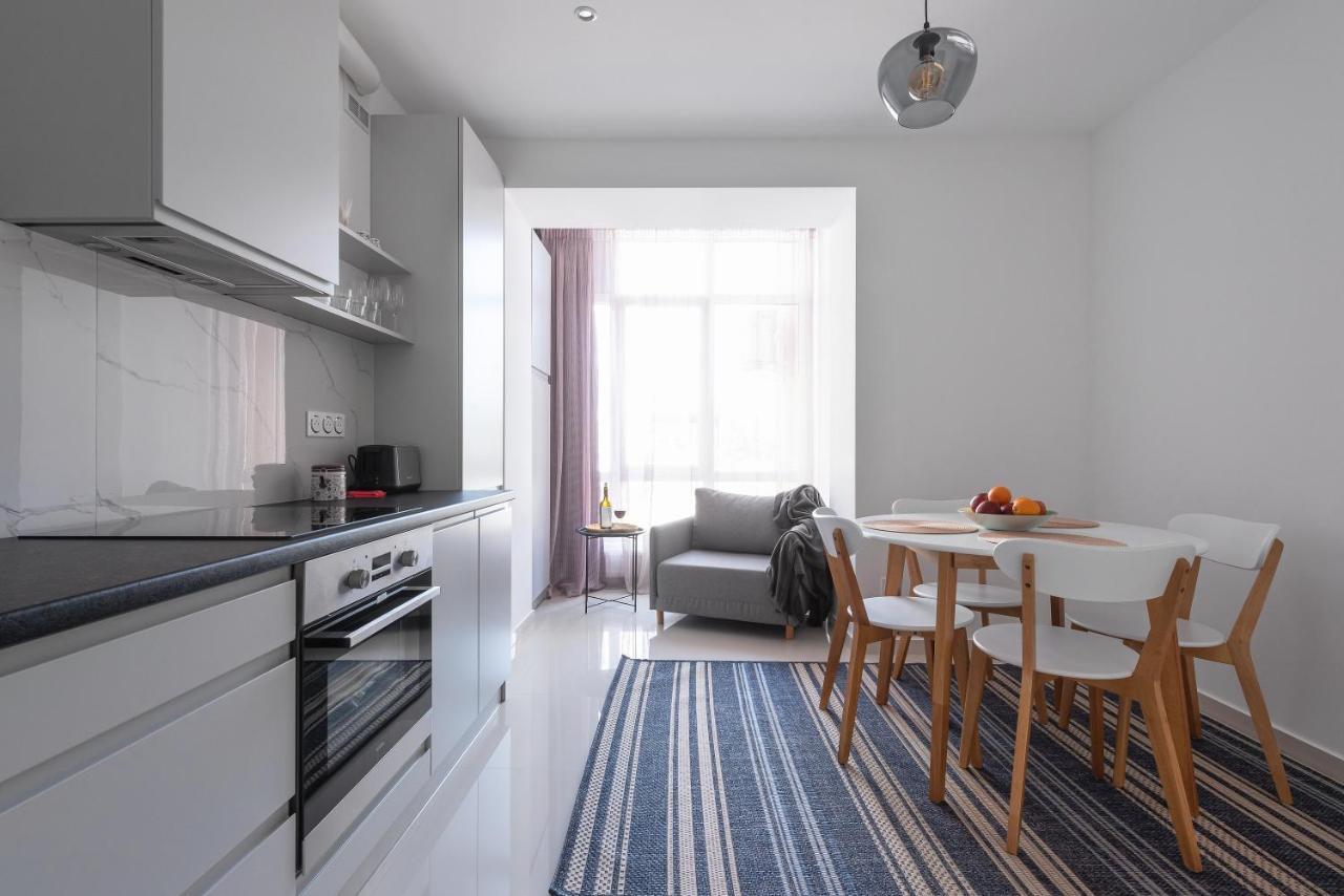 Luxury Apartment Slava Ukraini Ivano-Frankivsk Buitenkant foto
