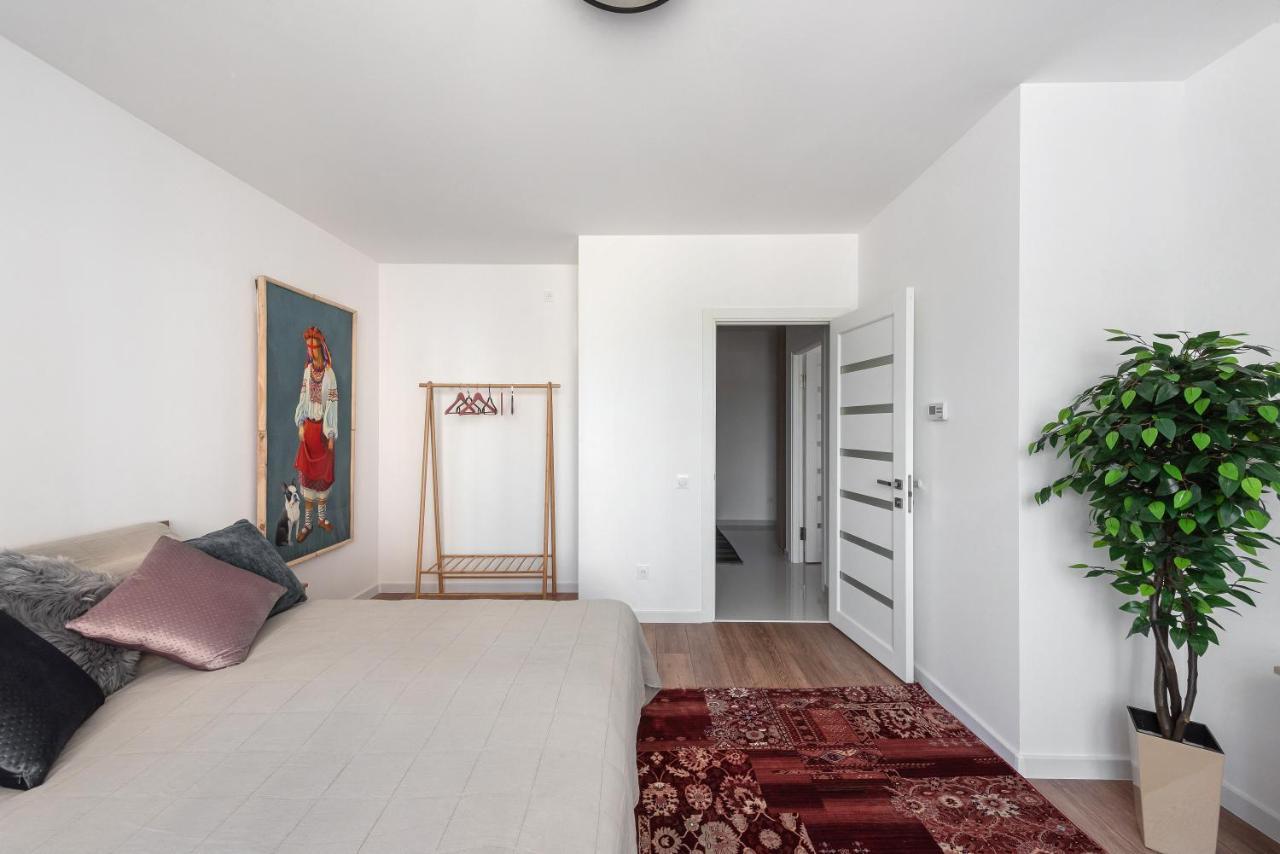 Luxury Apartment Slava Ukraini Ivano-Frankivsk Buitenkant foto