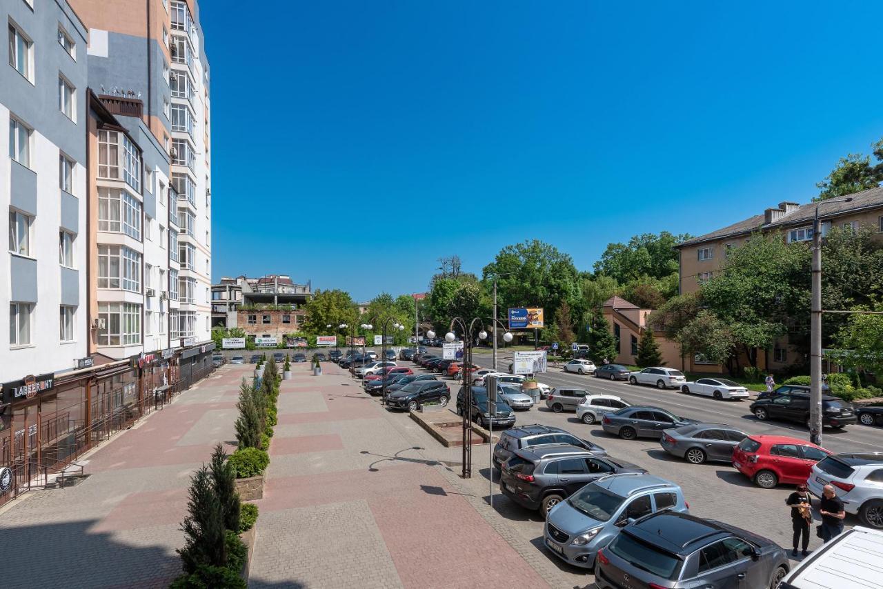 Luxury Apartment Slava Ukraini Ivano-Frankivsk Buitenkant foto